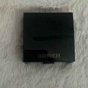 Laura Mercier Face Illuminator Powder